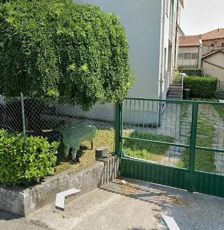 Apartment Casa Vacanze Serena *
